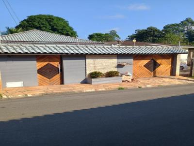 Casa para Locao, em Cajati, bairro Vila Industrial, 3 dormitrios, 2 banheiros, 2 vagas