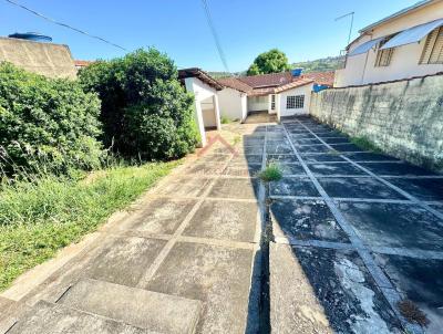 Casa para Venda, em Par de Minas, bairro So Francisco, 3 dormitrios, 1 banheiro, 2 vagas