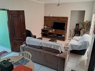 Casa para Venda, em Maring, bairro Jardim Imperial, 3 dormitrios, 2 banheiros, 1 sute, 2 vagas