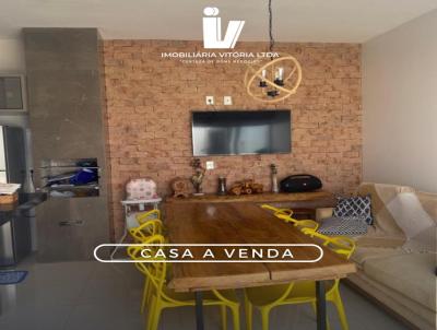 Casa para Venda, em , bairro Centro, 2 dormitrios, 1 banheiro, 1 sute, 2 vagas