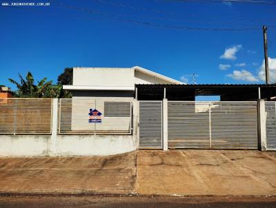 Casa para Venda, em Barbosa Ferraz, bairro Centro, 2 dormitrios, 3 banheiros, 1 sute, 1 vaga
