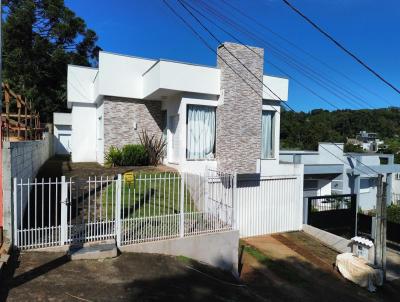 Casa para Venda, em Erechim, bairro Esperana, 2 dormitrios, 2 banheiros, 1 sute, 2 vagas