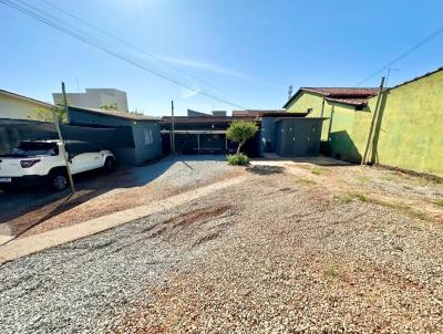 Casa para Venda, em Par de Minas, bairro So Pedro, 4 dormitrios, 1 banheiro, 4 vagas