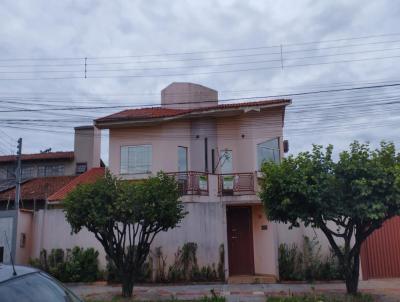 Sobrado para Venda, em Campo Grande, bairro Tiradentes, 3 dormitrios, 1 banheiro, 1 sute, 2 vagas