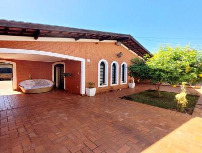 Casa para Venda, em Barretos, bairro Jardim Soares, 4 dormitrios, 3 banheiros, 2 sutes, 2 vagas