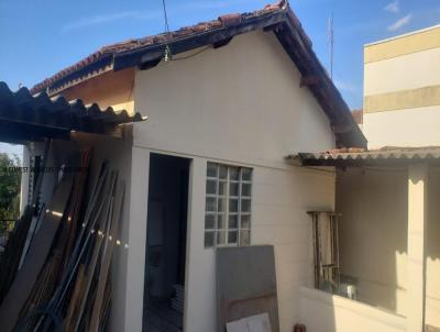 Casa para Venda, em Lenis Paulista, bairro Jardim Joo Paccola, 1 dormitrio, 1 banheiro, 2 vagas