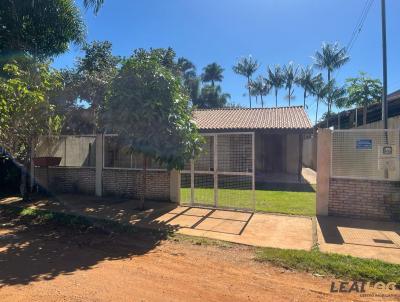 Casa para Venda, em Chapada dos Guimares, bairro Alameda, 2 dormitrios, 1 banheiro, 1 sute, 2 vagas