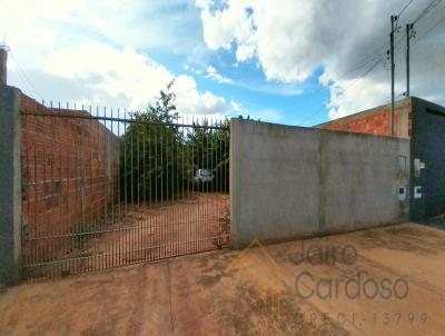 Casa para Venda, em Chapado do Sul, bairro Esplanada IV, 3 dormitrios, 1 banheiro