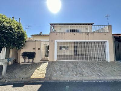 Casa para Venda, em Lins, bairro Residencial Morumbi, 3 dormitrios, 3 banheiros, 1 sute, 2 vagas