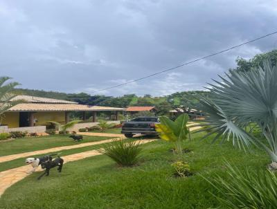 Stio para Venda, em Jaboticatubas, bairro Curralinho, 4 dormitrios, 2 banheiros, 20 vagas