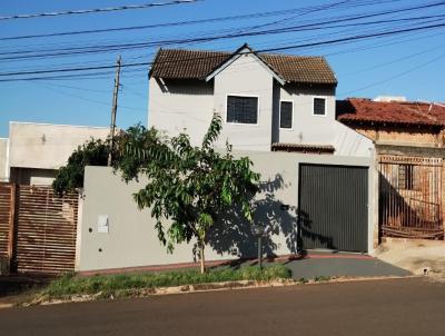 Sobrado para Venda, em Londrina, bairro Jardim Maria Luiza, 3 dormitrios, 2 banheiros, 4 vagas