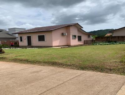Casa para Venda, em Teutnia, bairro Canabarro, 3 dormitrios, 1 banheiro, 1 vaga