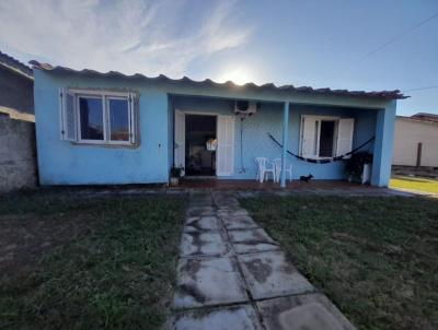 Casa para Venda, em Cidreira, bairro Centro, 4 dormitrios, 2 banheiros, 2 vagas