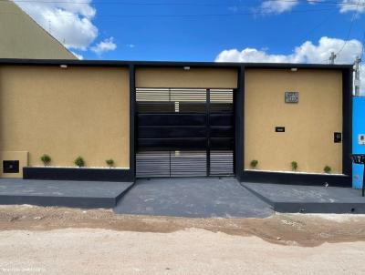 Casa para Venda, em guas Lindas de Gois, bairro SETOR 11, 2 dormitrios, 2 banheiros, 1 sute, 5 vagas