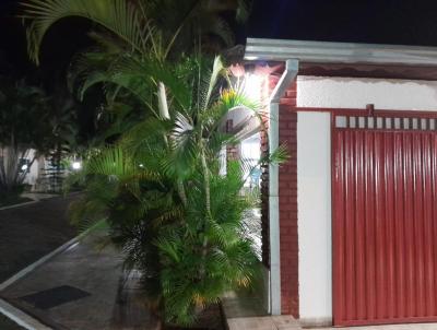Casa para Venda, em Caldas Novas, bairro Residencial Lafaiete de Godoi, 2 dormitrios, 1 banheiro, 1 sute, 2 vagas