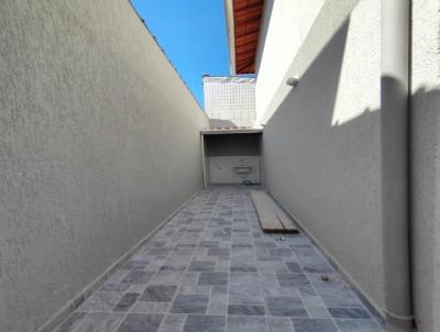 Casa Sobreposta para Venda, em Praia Grande, bairro Vila Antrtica, 2 dormitrios, 1 banheiro, 1 vaga