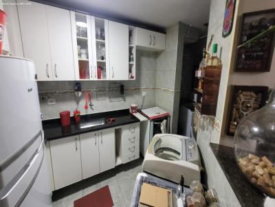 Apartamento para Venda, em Osasco, bairro Bandeiras, 2 dormitrios, 1 banheiro, 1 vaga