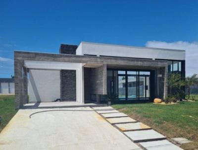 Casa para Venda, em Osrio, bairro Atlntida Sul, 3 dormitrios, 3 sutes