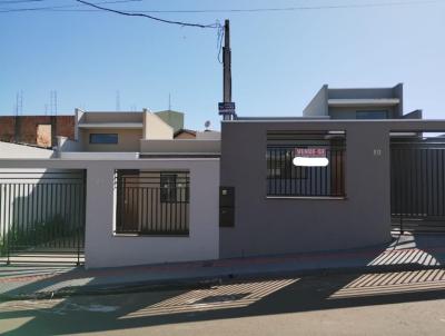 Casa para Venda, em Londrina, bairro Jardim Strass, 3 dormitrios, 2 banheiros, 1 sute, 1 vaga