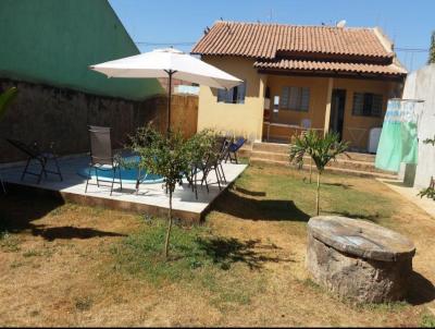 Casa para Venda, em Aparecida de Goinia, bairro Itapo, 3 dormitrios, 3 banheiros, 1 sute, 2 vagas