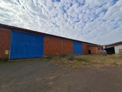 Galpo para Locao, em Uruguaiana, bairro Jquei Clube, 2 dormitrios, 2 banheiros