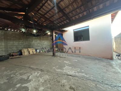Casa para Locao, em Brumadinho, bairro Santa Cruz, 2 dormitrios, 1 banheiro, 2 vagas