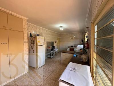 Casa para Venda, em Ribeiro Preto, bairro Parque dos Bandeirantes, 3 dormitrios, 3 banheiros, 1 sute, 2 vagas