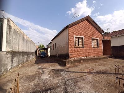 Casa para Venda, em Araraquara, bairro Vila Xavier (Vila Xavier), 3 dormitrios, 2 banheiros, 10 vagas