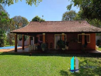 Casa para Venda, em Araraquara, bairro 7º Distrito Industrial (Antonio Zanin), 2 dormitórios, 2 banheiros, 5 vagas