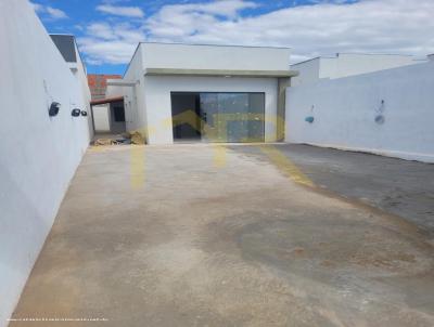 Casa para Venda, em Montes Claros, bairro Santa Rafaela, 2 dormitrios, 1 banheiro, 2 vagas