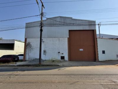 Galpo para Locao, em Bom Despacho, bairro Dom Joaquim, 2 banheiros