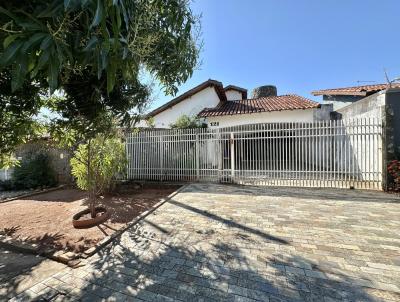 Casa para Venda, em Lins, bairro Jardim Arapu, 3 dormitrios, 4 banheiros, 1 sute, 4 vagas