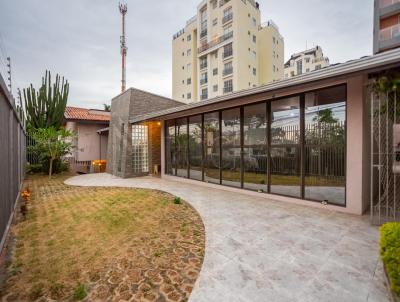 Casa para Venda, em Curitiba, bairro Cristo Rei, 5 dormitrios, 4 banheiros, 2 sutes, 8 vagas