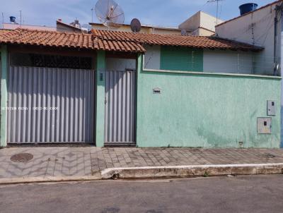 Casa para Venda, em Alfenas, bairro Bosque dos Yps, 3 dormitrios, 1 banheiro, 3 vagas