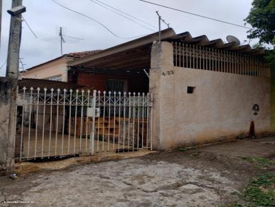 Casa para Venda, em Bauru, bairro Vila Camargo, 3 dormitrios, 1 banheiro, 1 vaga