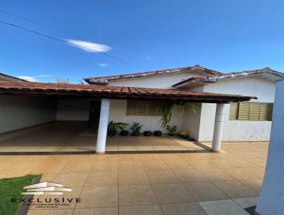 Casa para Venda, em Patos de Minas, bairro Jardim Panormico, 2 dormitrios, 3 banheiros, 1 sute, 4 vagas