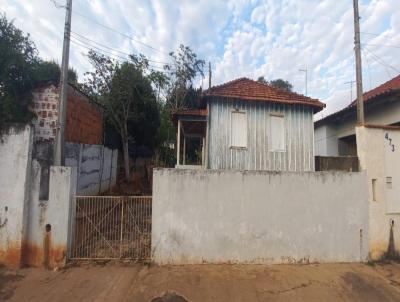 Casa para Venda, em Getulina, bairro Centro, 2 dormitrios, 1 banheiro