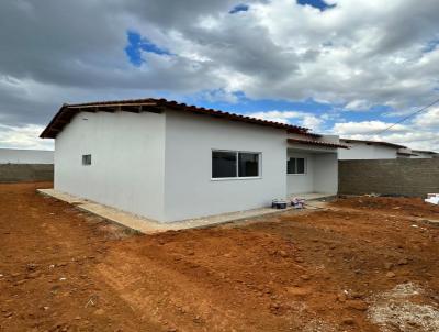 Casa para Venda, em Primavera do Leste, bairro Poncho Verde III, 2 dormitrios, 1 banheiro