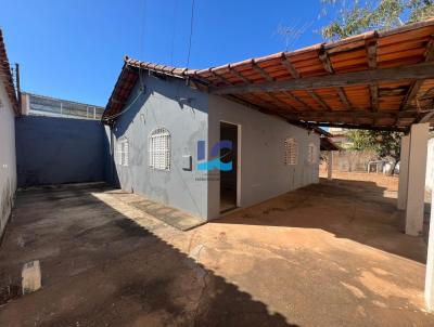 Casa para Venda, em Valparaso de Gois, bairro Parque Esplanada III, 3 dormitrios, 1 banheiro, 2 vagas