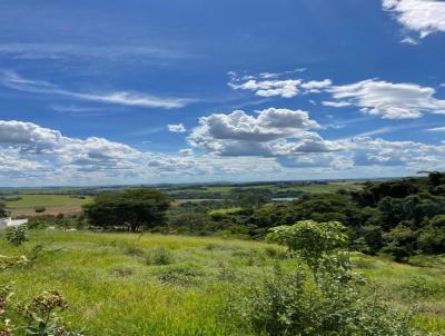 Stio para Venda, em So Joo da Boa Vista, bairro Zona Rural, 2 dormitrios, 2 banheiros, 1 sute, 2 vagas