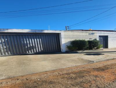 Casa para Venda, em Araguari, bairro Milenium, 3 dormitrios, 2 banheiros, 3 vagas