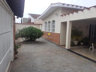 Casa para Venda, em Guaxup, bairro PARQUE DAS ORQUIDEAS, 4 dormitrios, 4 banheiros, 2 vagas