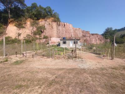 Casa Trrea para Venda, em Guapimirim, bairro Parada Ideal, 2 dormitrios, 1 banheiro