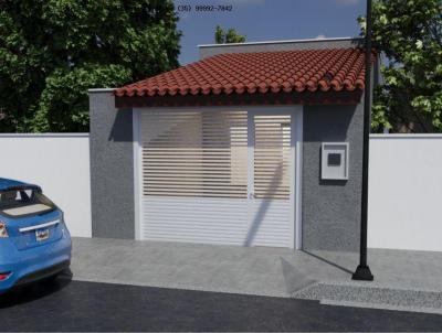 Casa para Venda, em Toledo, bairro Jardim das Oliveiras, 2 dormitórios, 1 banheiro, 2 vagas