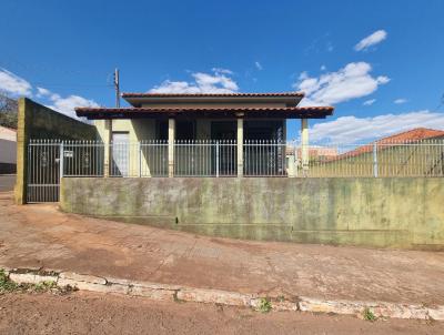 Casa para Venda, em Salto Grande, bairro centro, 4 dormitrios, 2 banheiros