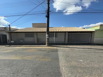 Casa para Venda, em Campo Belo, bairro Alto das Mercs, 3 dormitrios, 2 banheiros, 1 sute, 1 vaga