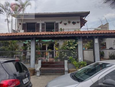 Casa Sobreposta para Venda, em Perube, bairro Balnerio Florida, 8 dormitrios, 4 banheiros, 1 sute, 3 vagas