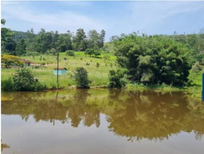 Stio para Venda, em Amparo, bairro Silvestre, 4 dormitrios, 2 banheiros, 6 vagas