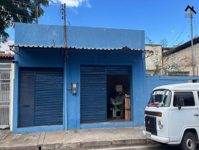 Casa para Venda, em , bairro Centro, 2 dormitrios, 1 banheiro