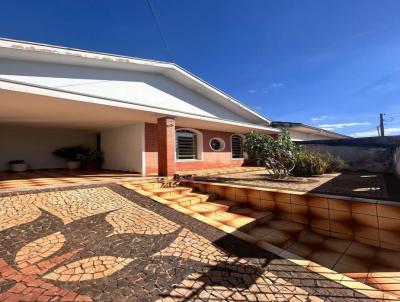 Casa para Venda, em Mogi Mirim, bairro Santa Cruz, 3 dormitrios, 2 banheiros, 1 sute